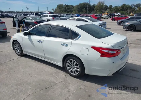 2016 Nissan Altima 2.5/2.5 S/2.5 Sl/2.5 Sr/2.5 Sv из США, поврежденный, VIN 1N4AL3AP5GC153352
